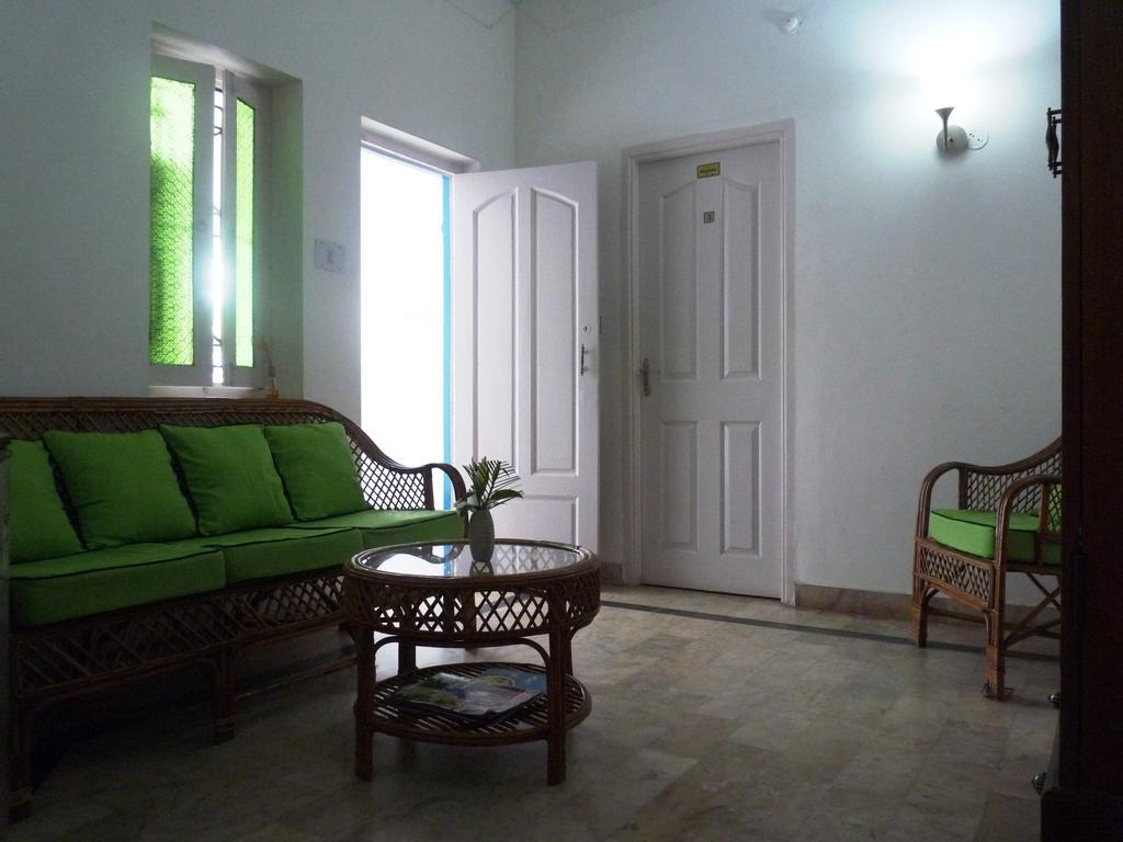L'Escale Hotel Pondicherry Exterior foto